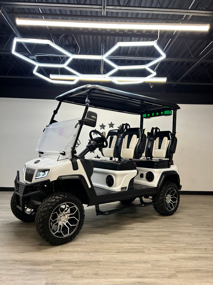 2024 Evolution D5-Maverick 4 Electric Lifted