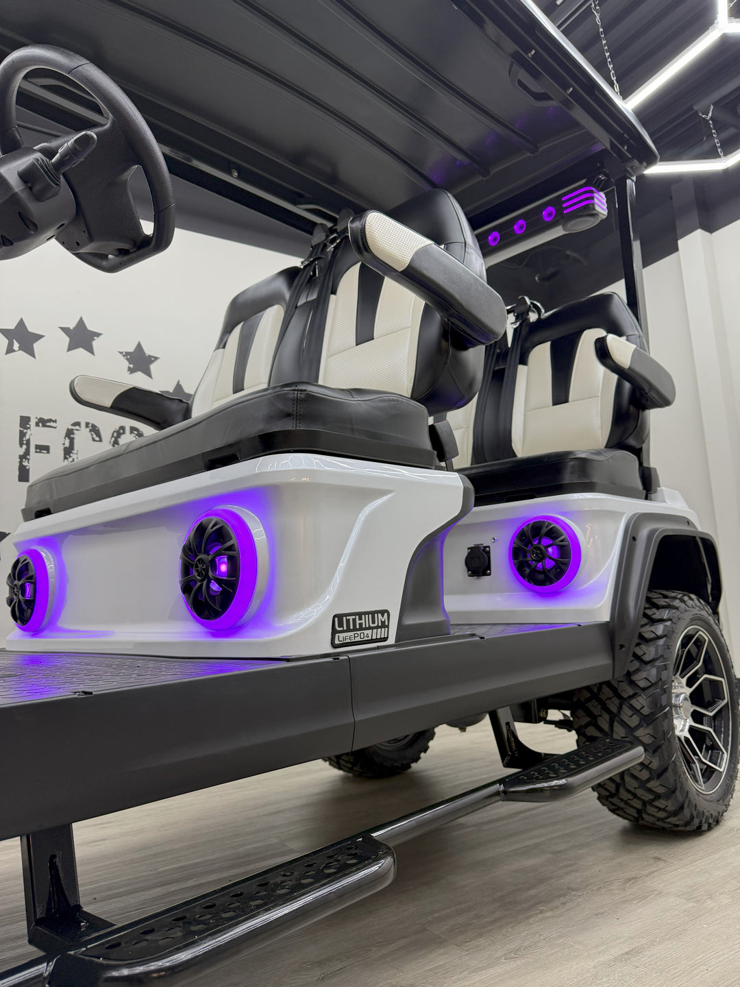 2025 Evolution D5-Maverick 4 Plus Electric Lifted