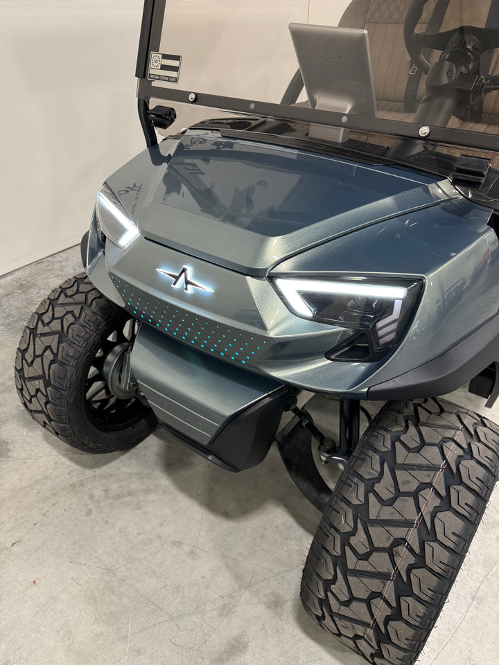 2026 Atlas 6 Passenger Electric Lifted