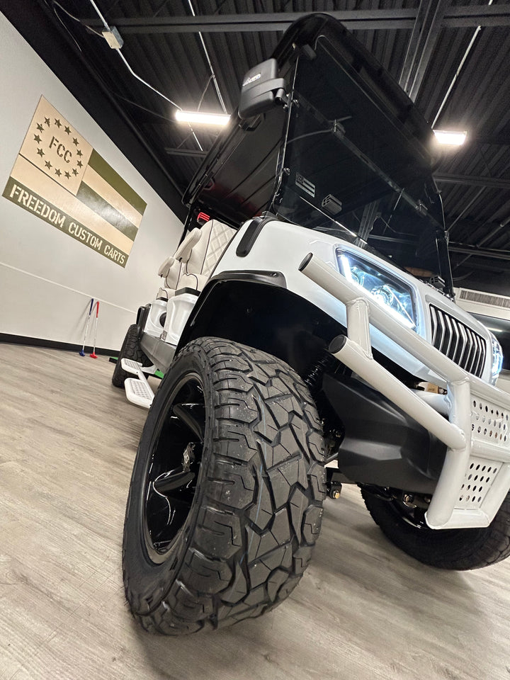 2024 Evolution D5-Maverick 4 Electric Lifted