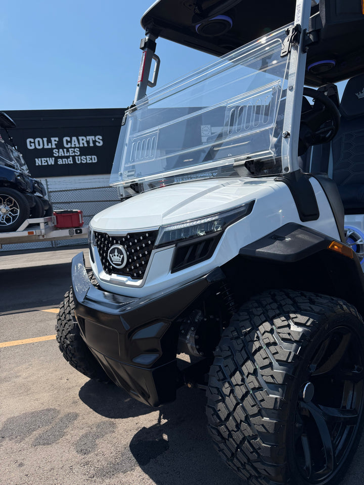 2025 Evolution D-Max XT4 Electric Lifted