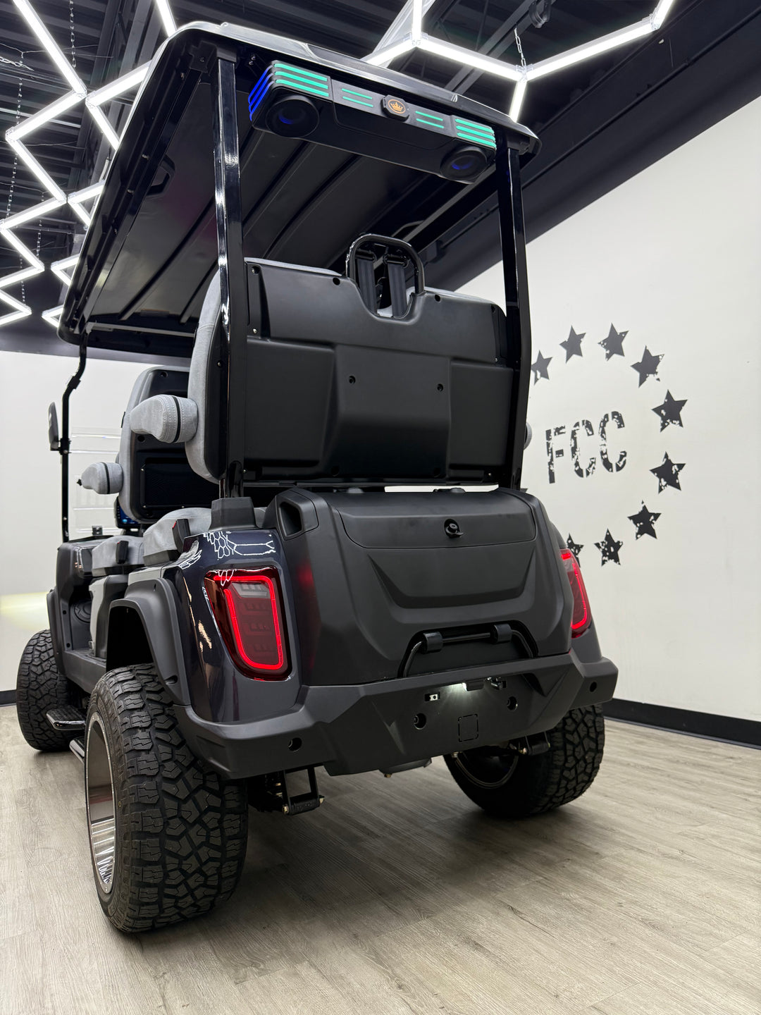 2025 Evolution D5-Maverick 4 Electric Lifted