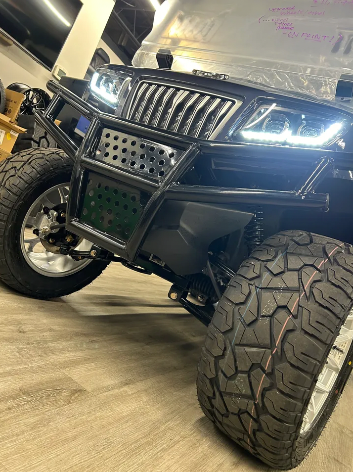 2024 Evolution D5-Maverick 4 Electric Lifted