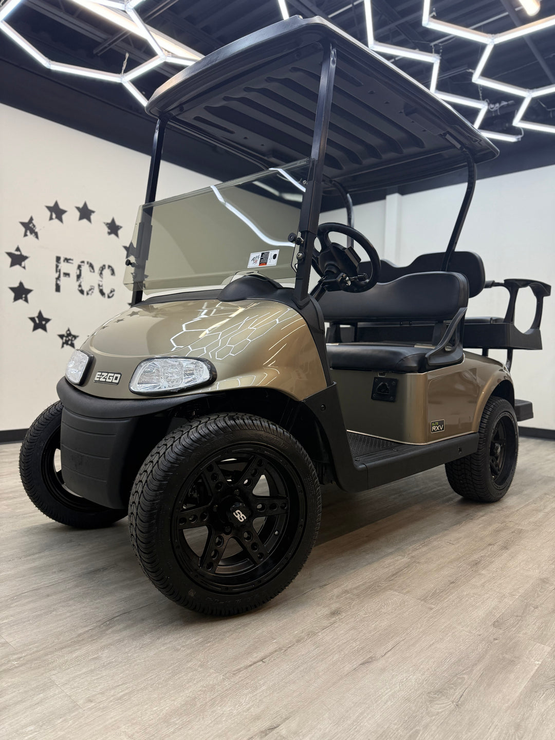 2020 EZGO EZGO RXV Elite 2.0 4 passenger Electric