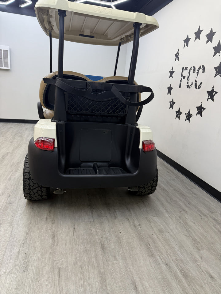 2020 Club Car Club Car Precedent  Gas