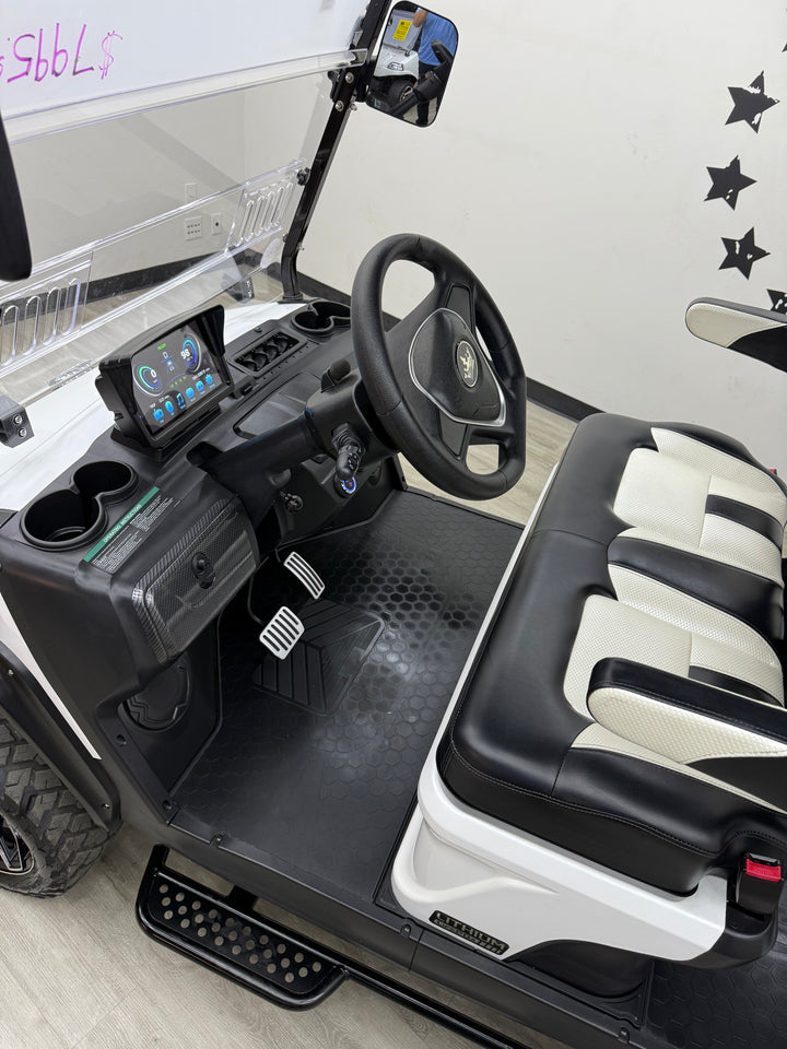 2025 Evolution D5-Maverick 4 Electric