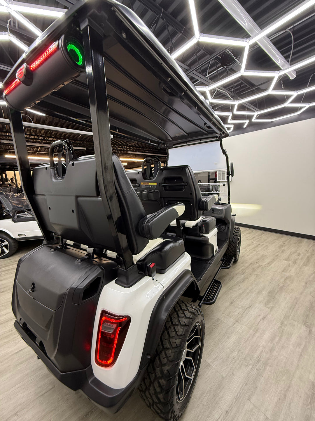 2025 Evolution D5-Maverick 4 Electric