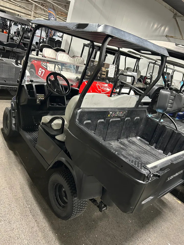 2019 Cushman Hauler 800X Gas