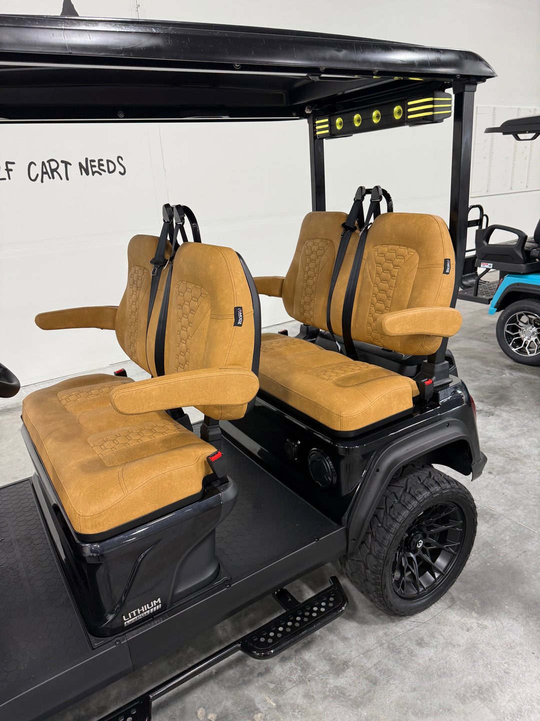2025 Evolution D5-Maverick 4 Electric Lifted