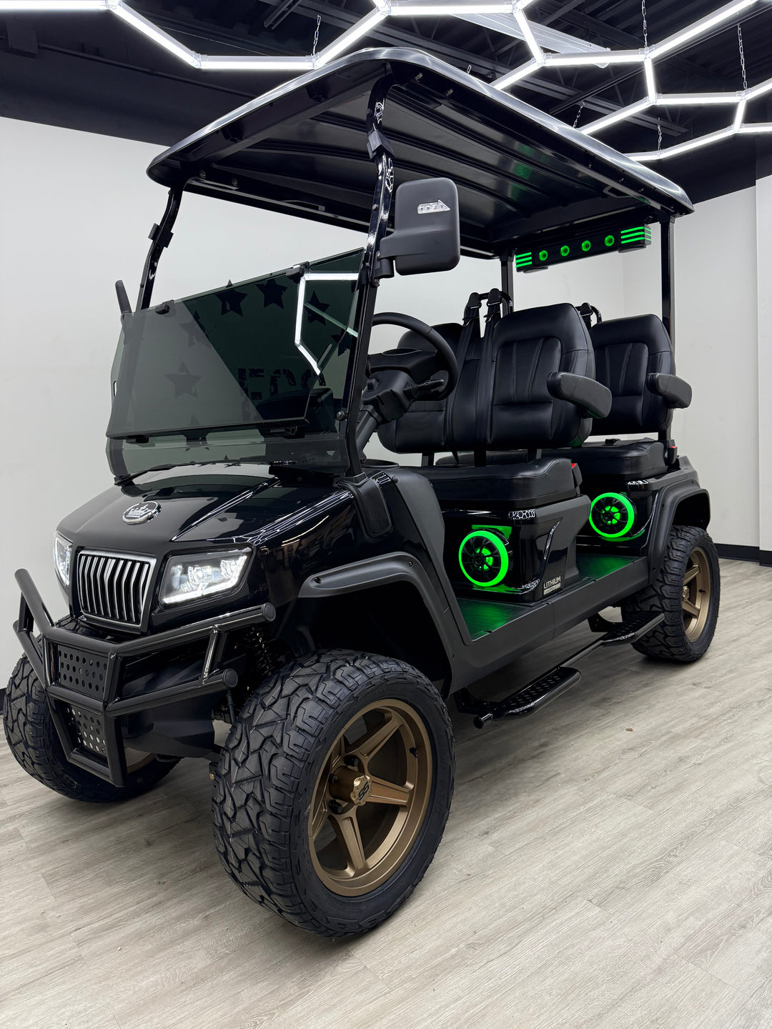 2025 Evolution D5-Maverick 4 Electric Lifted