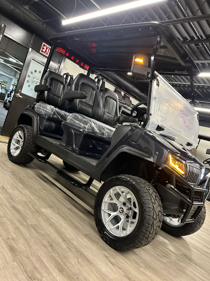 2024 Evolution D5-Maverick 4 Electric Lifted