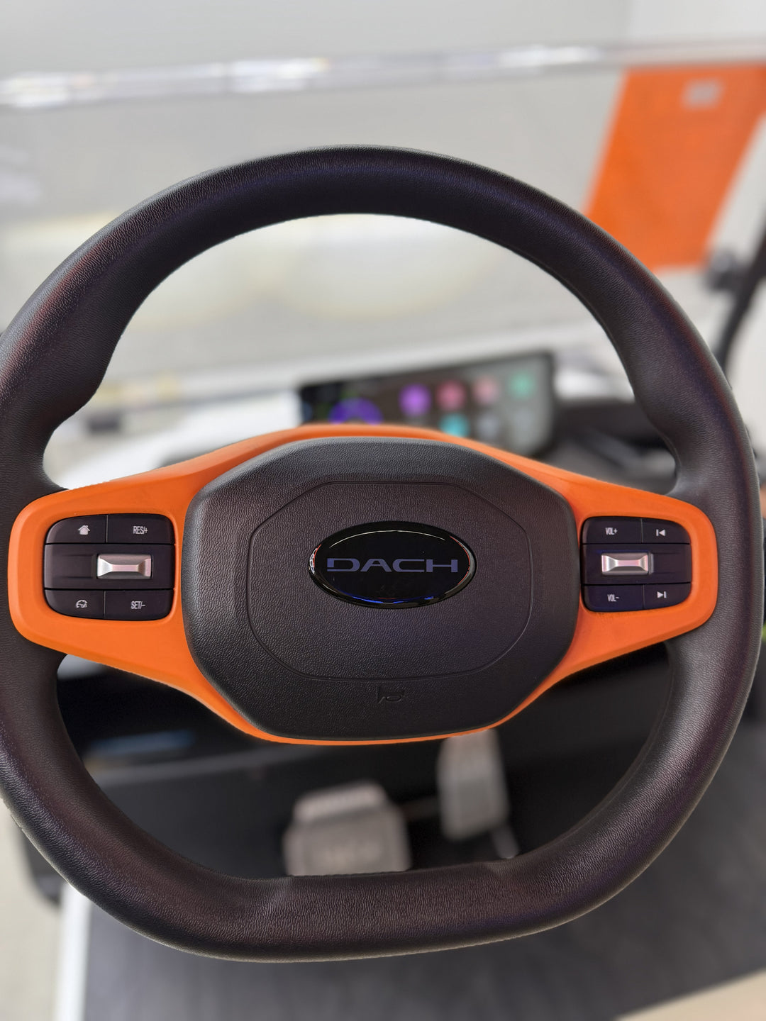 2026 DACH Apollo Explorer 4 Forward Electric