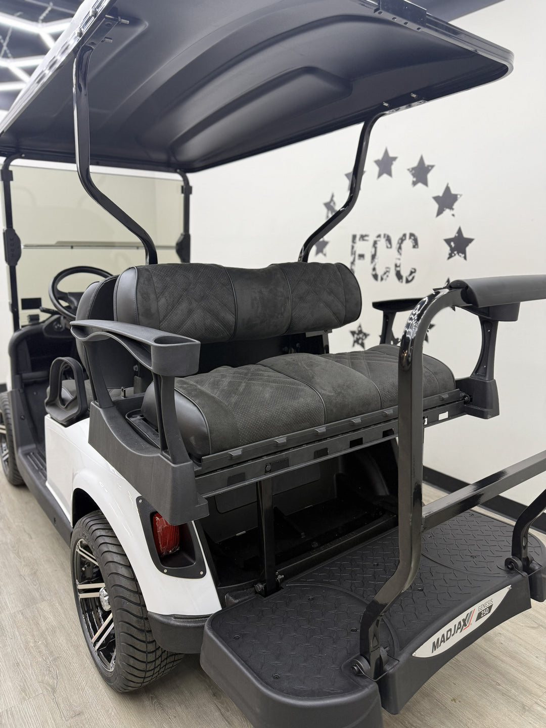 2020 EZGO EZGO RXV Elite 2.0 4 passenger Electric